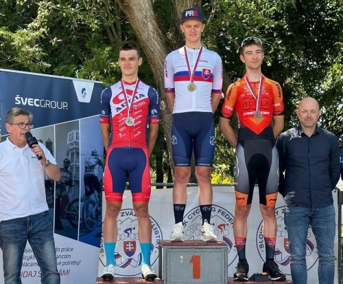ATT Investments získal šesté sezónní vítězství v závodě UCI. Matthias Schwarzbacher se stal mistrem Slovenska v časovce kategorie U23